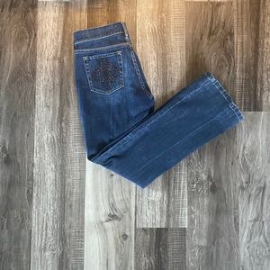 White House Black Market NOIR Size 4R